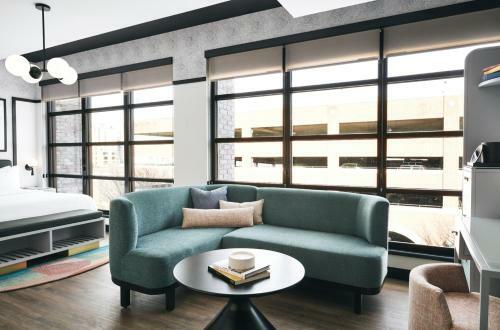 Kinley Chattanooga Southside, A Tribute Portfolio Hotel