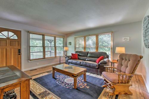 Cosby Cabin With 2 Porches, Deck And Game Room!