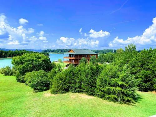 Free Xplorie Attractions Every Day! - Wonderland Cove