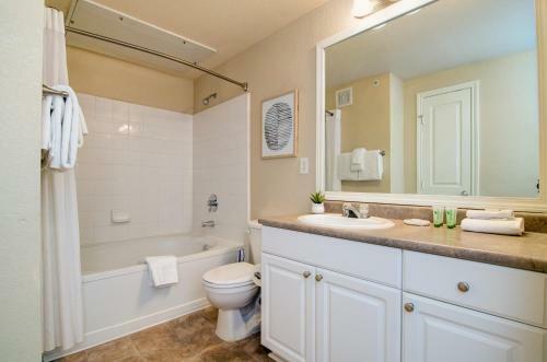 Apartamento Loft Style 1.5 Bedroom Walk 2 Downtown! Sleeps 6!
