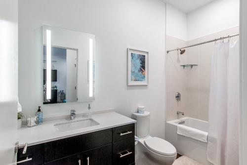 Apartamento Illume - 2 Ultramodern Suites - Courtyard Pool Condo