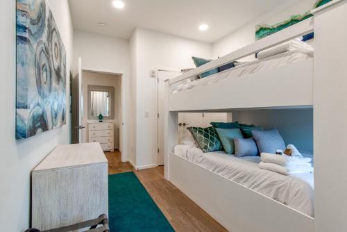 Apartamento Illume - 2 Ultramodern Suites - Courtyard Pool Condo