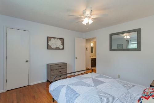 Cozy 2bd Nashville Home Close To Restaurants