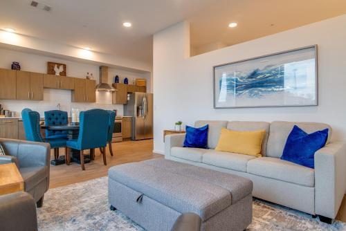 Apartamento Illume - Sleek Guch View Escape - Corner Unit Condo