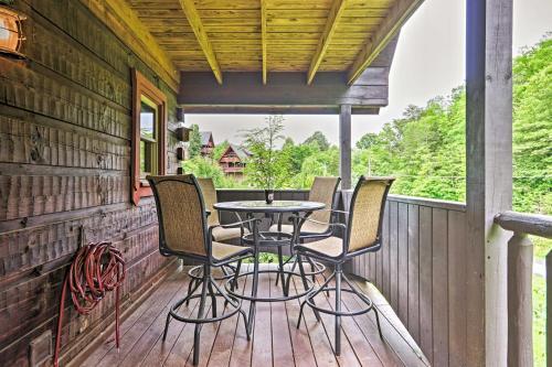 2,100 Sq Ft Mtn Retreat Hot Tub, Bbq And Deck!