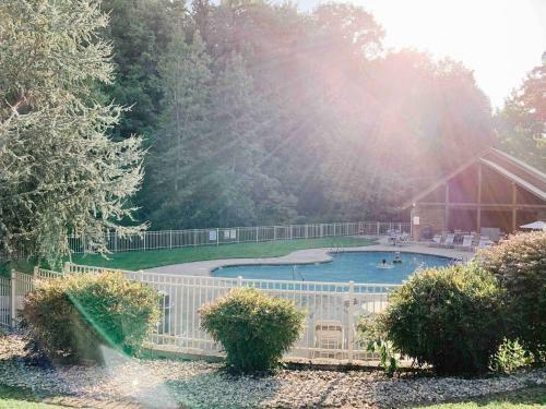 Mountain Splash -heated Indoor Pool, Hot Tub, Arcade Game Room