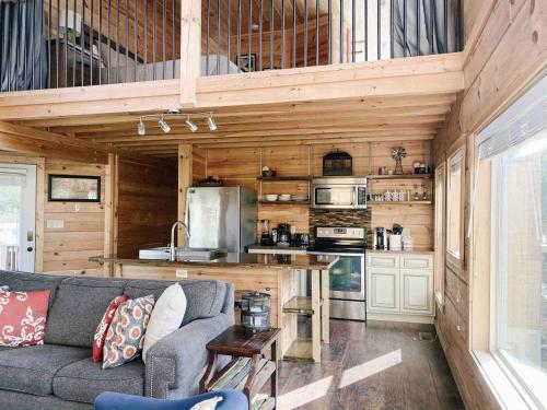 Mountain Splash -heated Indoor Pool, Hot Tub, Arcade Game Room