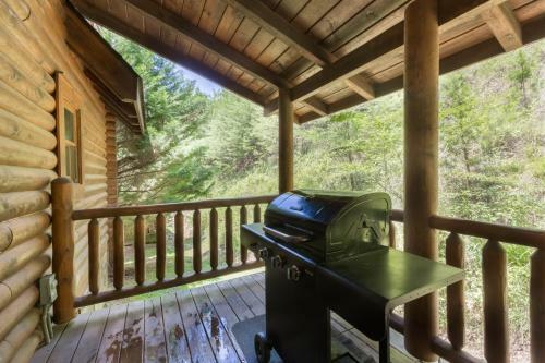 Mountain Dreaming: Hot Tub And Nearby Pigeon Forge!