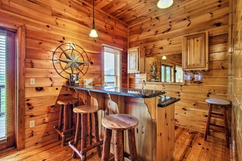 3,500-sq-ft Cabin - Sunrise And Mtn View And Pool Access