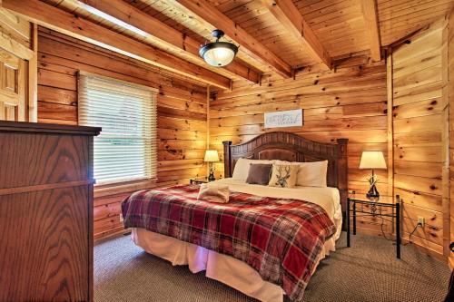 3,500-sq-ft Cabin - Sunrise And Mtn View And Pool Access