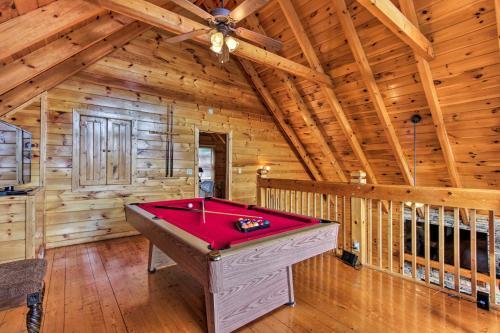 3,500-sq-ft Cabin - Sunrise And Mtn View And Pool Access