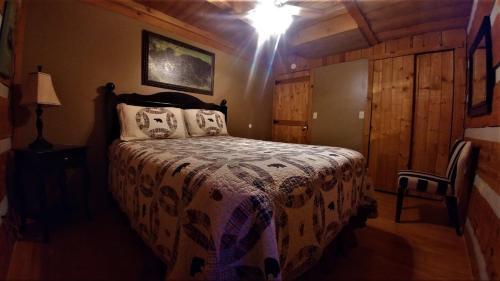 Free Xplorie Attractions Every Day! - Driftwood Log Cabin