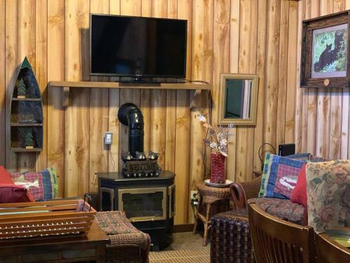 Trout Valley Lodge