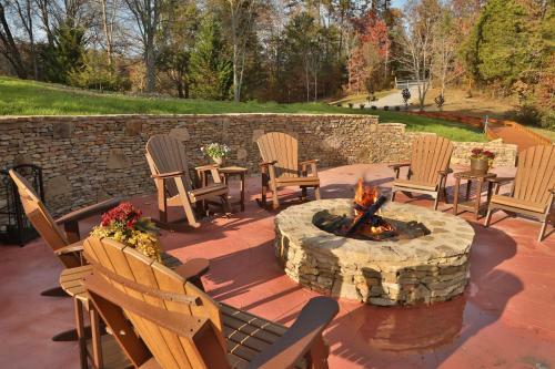 Deerfield Lodge
