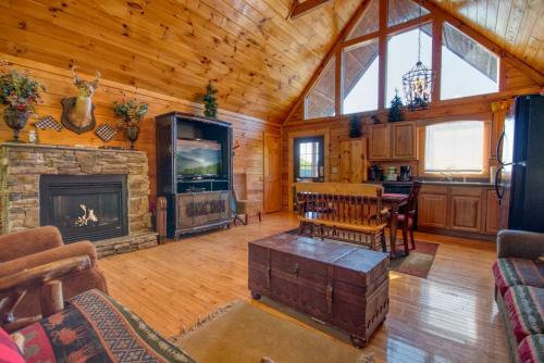 Buckhead #259 By Aunt Bug's Cabin Rentals