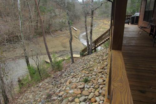 Free Xplorie Attractions Every Day! - Country Oasis