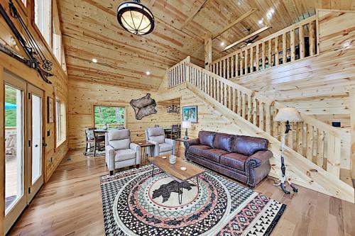 Serenity Together - 2 Mountain Cabins With Hot Tubs Cabin