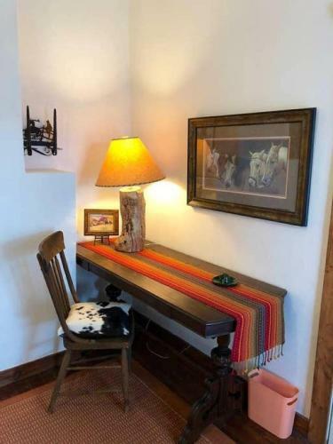 Bed & Breakfast El Viejo Adobe - Across From Sul Ross Campus