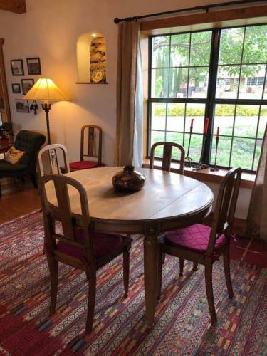 Bed & Breakfast El Viejo Adobe - Across From Sul Ross Campus