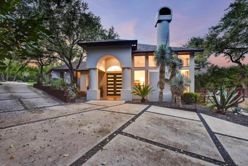The Arrive Skyline View Estate Home