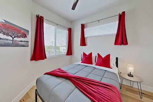 Apartamento Lavish Eastside Retreat With Private Rooftop Deck Condo