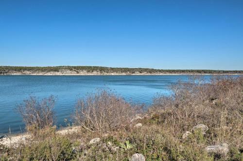 Apartamento Belton Lake Studio With Dock, Boat Slip And Kayak