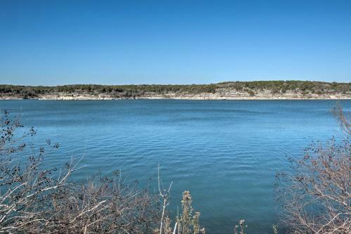 Apartamento Belton Lake Studio With Dock, Boat Slip And Kayak