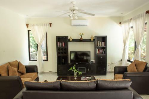 Villa Green Oasis Home Boutique