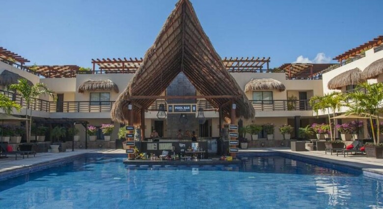 Hotel La Divina By Aldea Thai