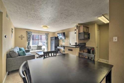 Apartamento Game-day Retreat With Pool Access About 2mi To Aandm