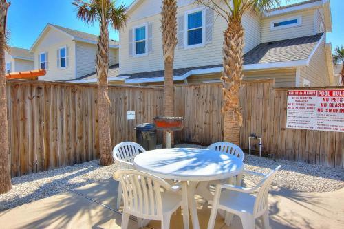 Leeward Bay 15001