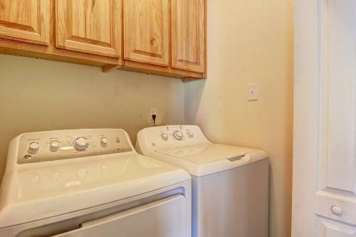 Coles Cabin Lv124 Home