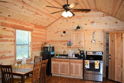 Hr Cabin 4 - The Sunflower Cottage Cabin