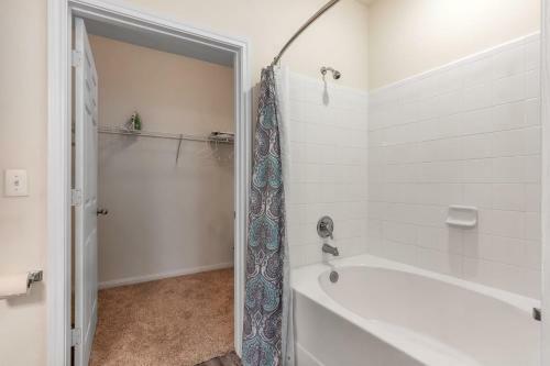 Apartamento Romantic Weekend Getaway With Restaurants And Bars Near