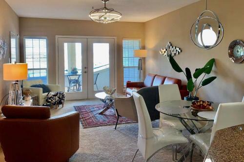 The Hideaway At The Island On Lake Travis
