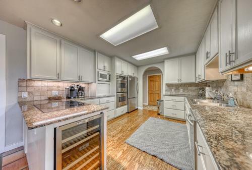 Peaceful Retreat On Quiet Cove On Lake Travis