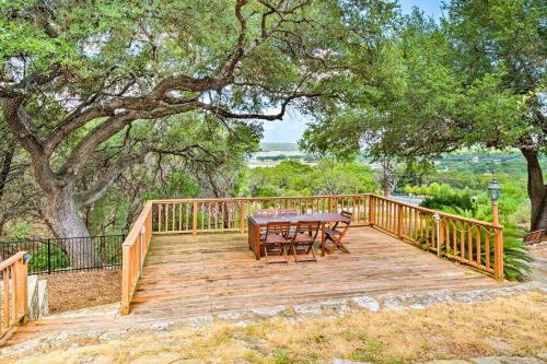 Lago Vista Home With Deck, Fire Pit And Lake Views