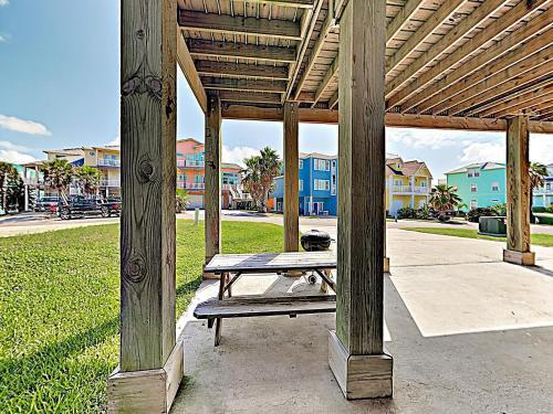 New Listing! Charming & Cozy Gulf Getaway With Pool Home