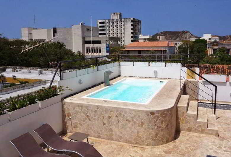 Hotel La Calzada Del Santo
