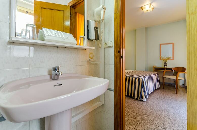 Hotel Mediterr�neo