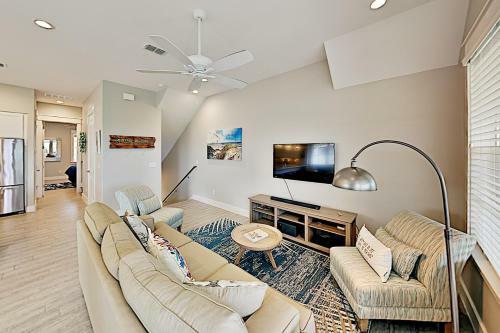 All-suite End Unit - Steps To Palmilla Beach Pool Townhouse