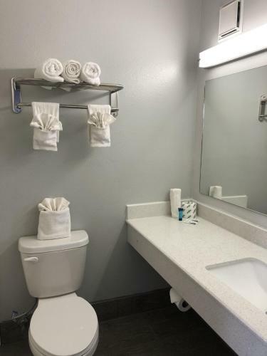 Hotel Garden Inn-near At&t Centre