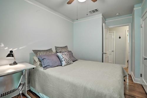 San Antonio Home With Pvt Yard, 5 Mi To Downtown!