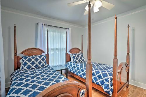 San Antonio Home With Pvt Yard, 5 Mi To Downtown!