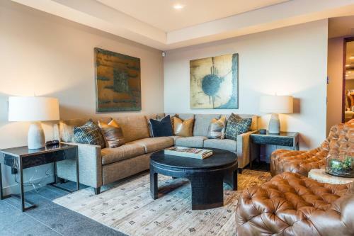 Villa Padre Canyon Residences - Double Masters And King Suite With Pool