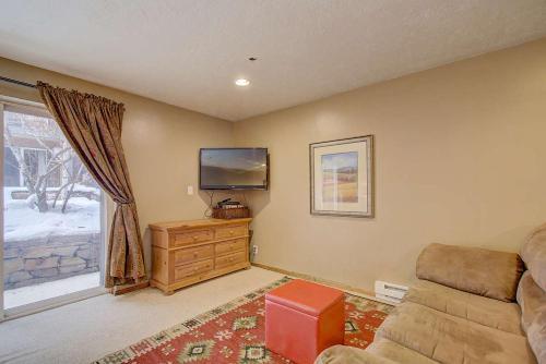 Perfect Studio On Main Street; Sleeps 3