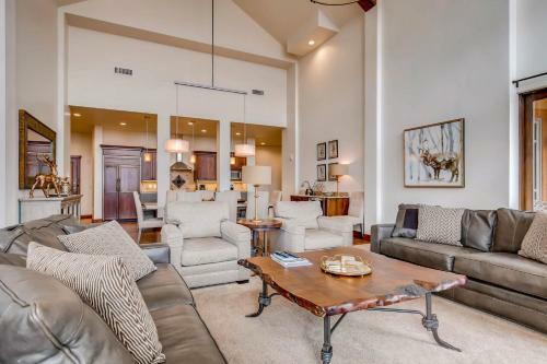 Hyatt Centric #450