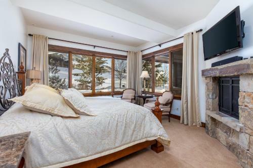 Juniper Landing #108 @ Canyons Village (Townhome)