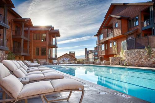 Juniper Landing #108 @ Canyons Village (Townhome)