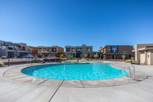 Villa Oasis By The Pool